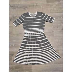 Danny & Nicole Midi Knit Sweater‎ Gray Striped Dress Size M - Incorrect Label